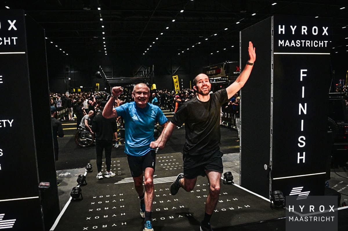 Dr. van den Hoven na de finish van de Hyrox-race, performance en doorzettingsvermogen